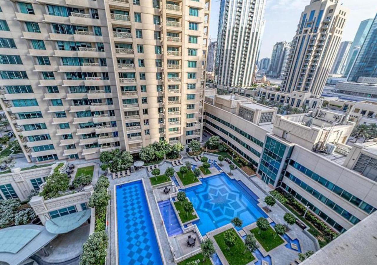 Luxury 2Br Downtown Apt With Burj Khalifa Views Dubai Exterior foto