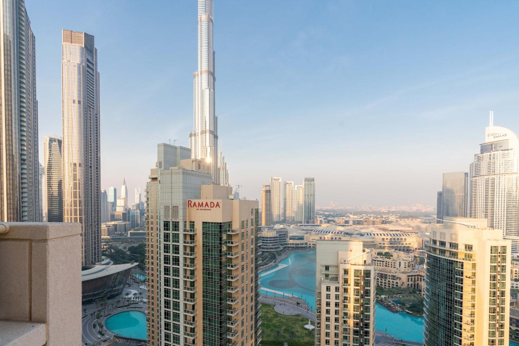 Luxury 2Br Downtown Apt With Burj Khalifa Views Dubai Exterior foto