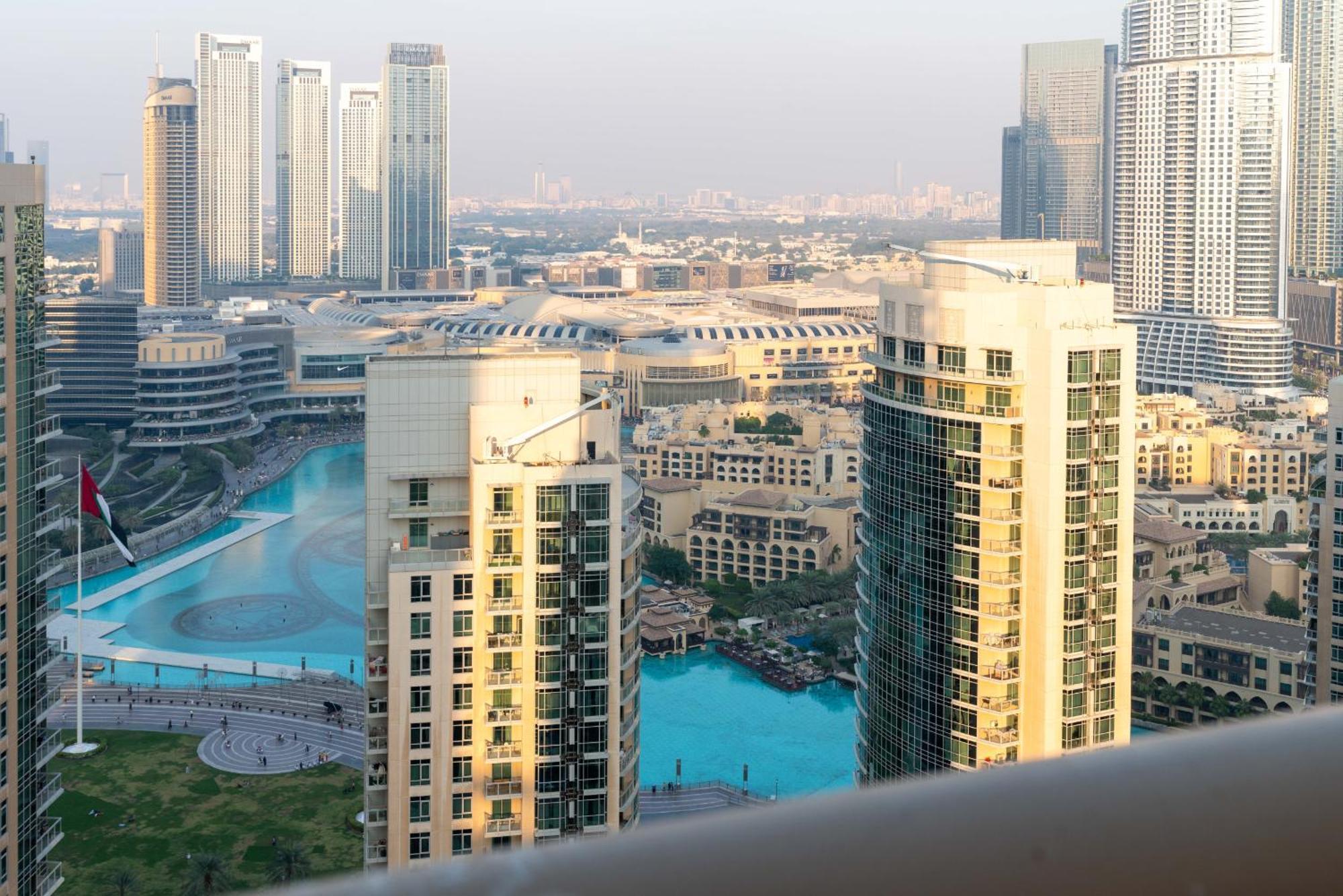 Luxury 2Br Downtown Apt With Burj Khalifa Views Dubai Exterior foto