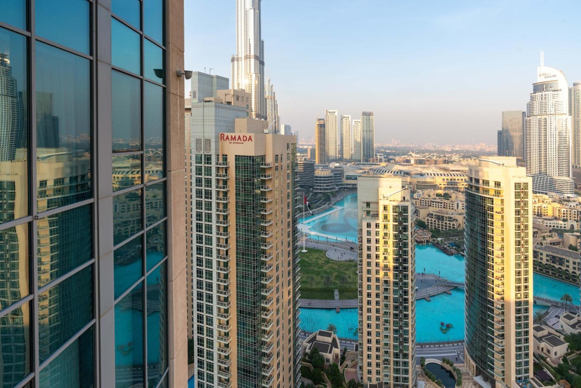 Luxury 2Br Downtown Apt With Burj Khalifa Views Dubai Exterior foto